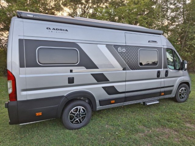 Adria Twin Sports 640 Sgx/ptr 60 Ieme Anniversaire POPTOP EME - Photo 2