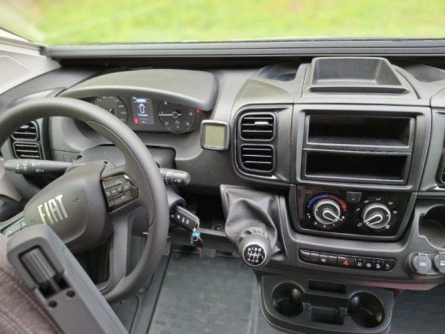 Benimar Benivan 144 Up - Photo 9