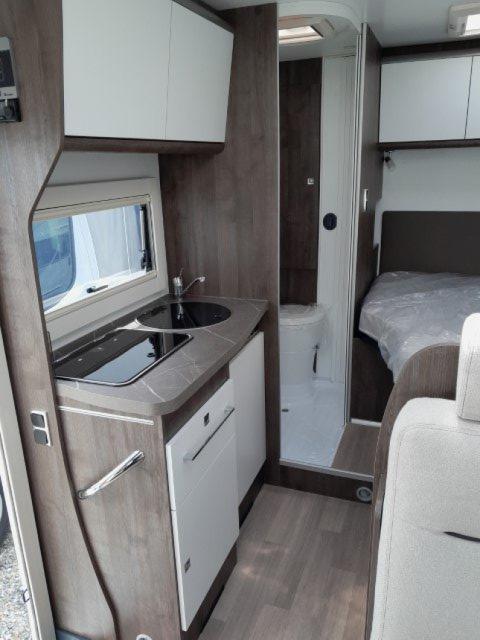 Benimar Tessoro 430 PROFILE LIMITED - Photo 7