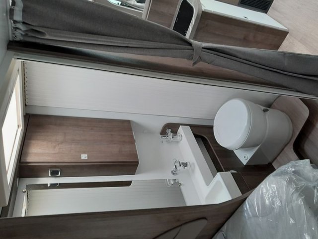 Benimar Tessoro 463 Up - Photo 9