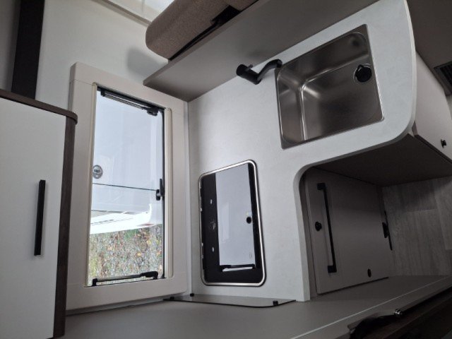 Benimar Tessoro 496 - Photo 13