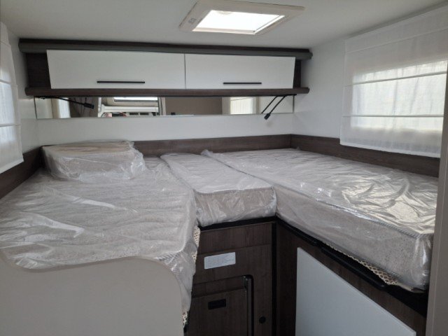 Benimar Yrteo 861 - Photo 12