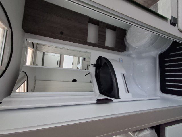 Benimar Yrteo 861 - Photo 15