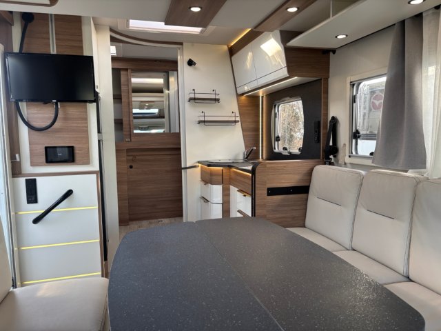 Pilote P 696 C Essentiel - Photo 2