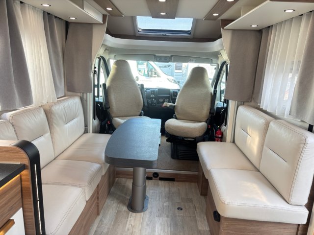 Pilote P 696 C Essentiel - Photo 3