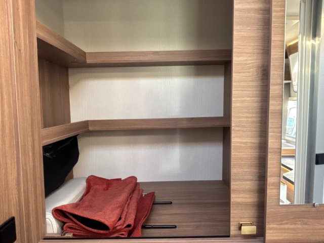 Pilote P 696 C Essentiel - Photo 10