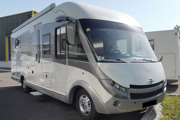 Carthago Chic 51 Qb Chassis Alko occasion de 2014 Fiat Camping car