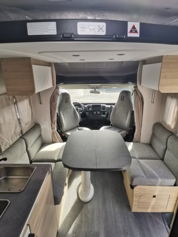 Challenger 318 Anniversary Edition - Photo 3