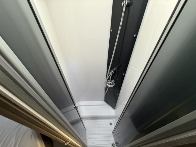 Challenger 348 XLB Graphite Edition - Photo 4