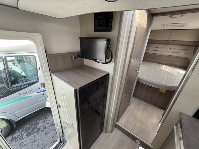 Challenger 358 EB Graphite Edition - Photo 4