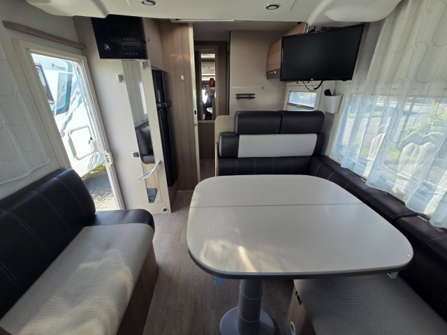 Challenger Genesis 290 - Photo 4