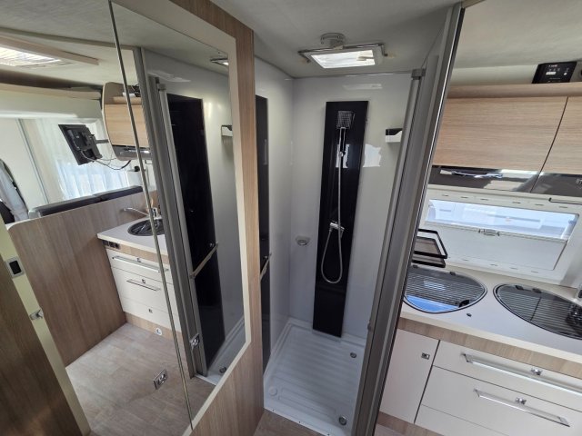 Challenger Genesis 290 - Photo 7
