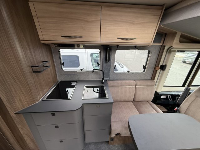 Eura Mobil Intregra Line GT 726 QF INTRA COMFORT - Photo 3