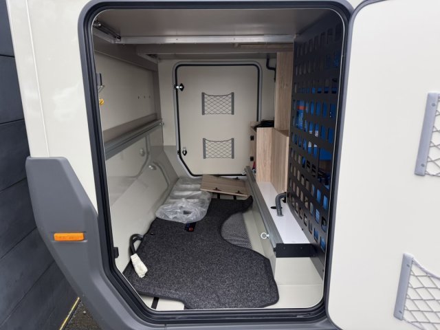 Eura Mobil Xtura 686 EF - Photo 9