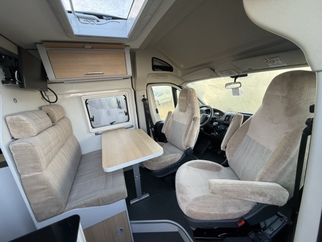 Font Vendome Fourgon Van SEJOUR - Photo 2