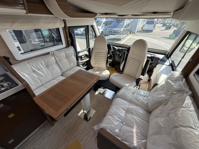 Mobilvetta K-Yacht Tekno Line 86 - Photo 2