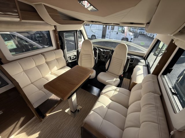 Mobilvetta K-Yacht Tekno Line 86 - Photo 2