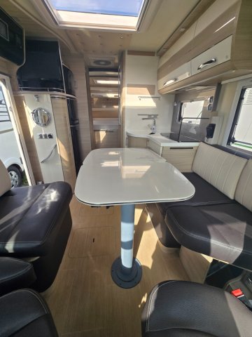 Mobilvetta K-Yacht Tekno Line 90 - Photo 4