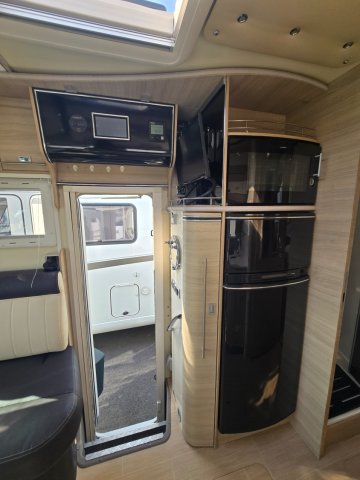 Mobilvetta K-Yacht Tekno Line 90 - Photo 6