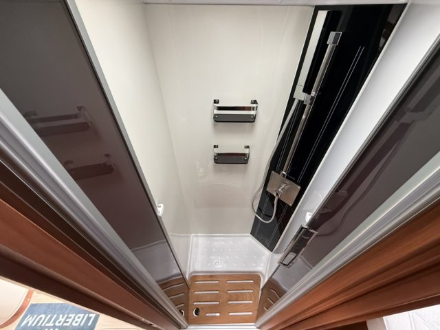 Mobilvetta K-Yacht Tekno Line 90 - Photo 5