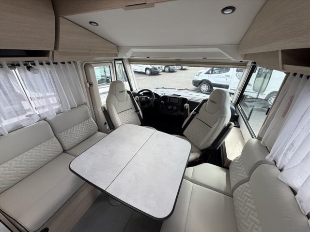 Rapido 8066 DF - Photo 2