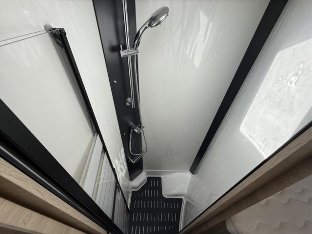 Rapido 8066 DF - Photo 5