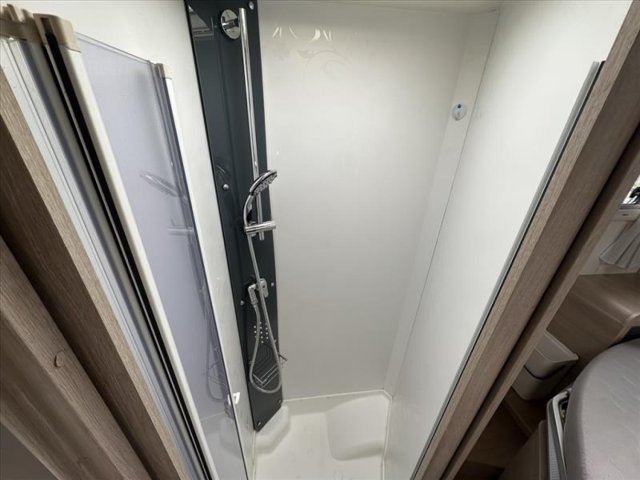 Rapido 8096 DF - Photo 5