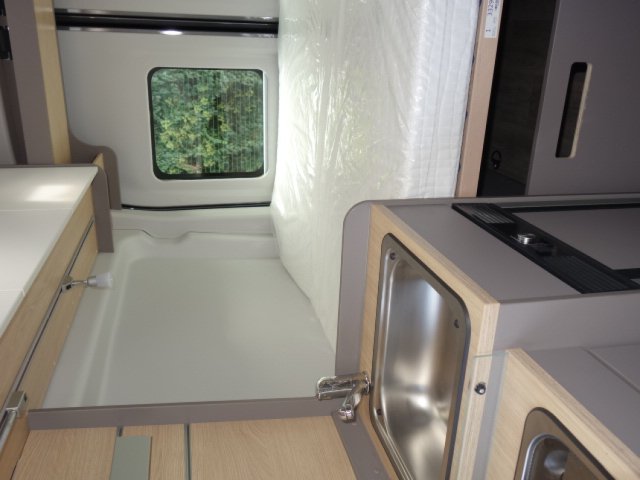 LMC Innovan 590 - Photo 7