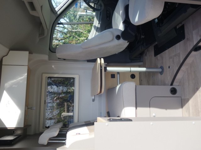 LMC Innovan 590 - Photo 3