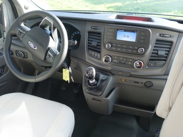 LMC Innovan 590 - Photo 4