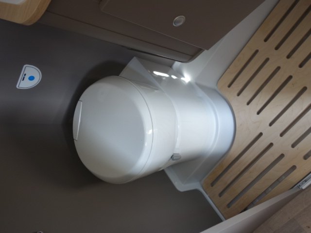 LMC Innovan 590 - Photo 9