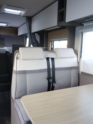 LMC Tourer Lift H 660 G - Photo 7