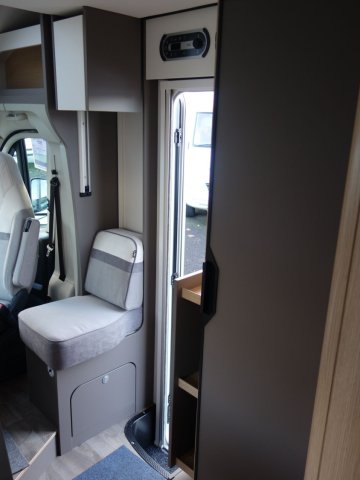 LMC Tourer Lift H 660 G - Photo 43