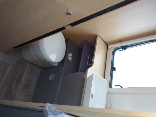 LMC Tourer Lift H 730 G - Photo 11