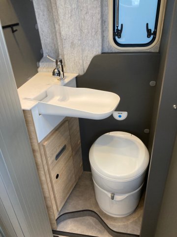 Dethleffs Globetrail 600 DR Performance - Photo 15