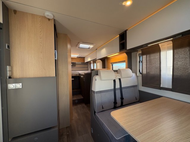 LMC Tourer Lift H 664 664G - Photo 3