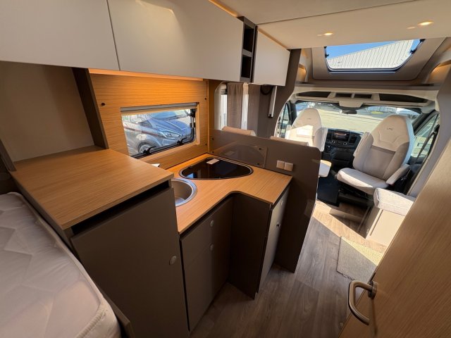 LMC Tourer Lift H 664 664G - Photo 7