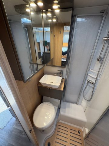 LMC Tourer Lift H 664 664G - Photo 10