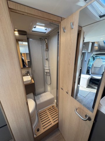 LMC Tourer Lift H 664 664G - Photo 11