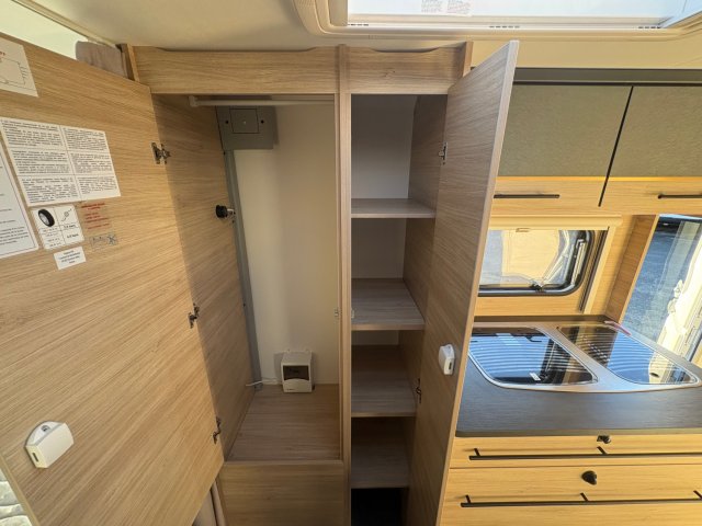 Caravelair Alba Style 486 Family - Photo 8