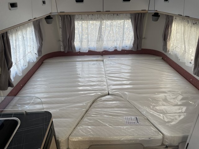 Eriba Touring 542 Tango Red - Photo 6