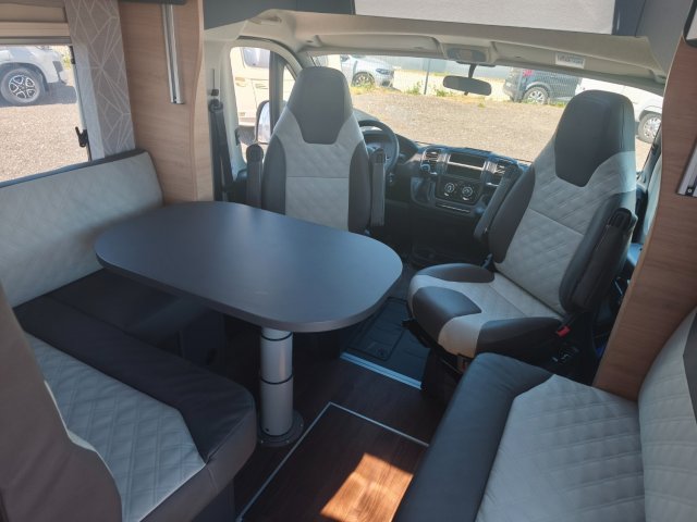 Knaus Live Wave 700 MEG Platinum Selection - Photo 4