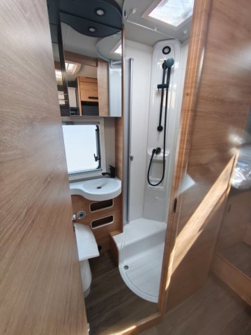 Knaus Live Wave 700 MEG Platinum Selection - Photo 12