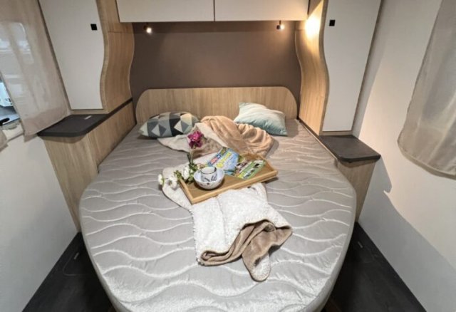 Challenger 318 Anniversary Edition - Photo 11