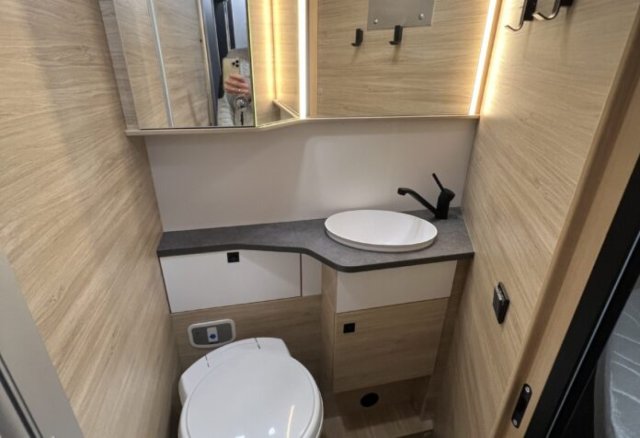 Challenger 318 Anniversary Edition - Photo 16