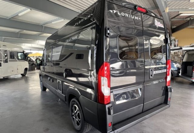 Florium Black Pearl 59 LT - Photo 3