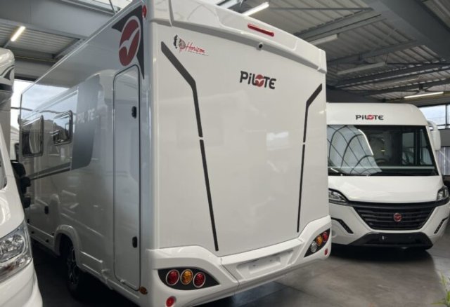 Pilote P 696 D Evidence - Photo 3