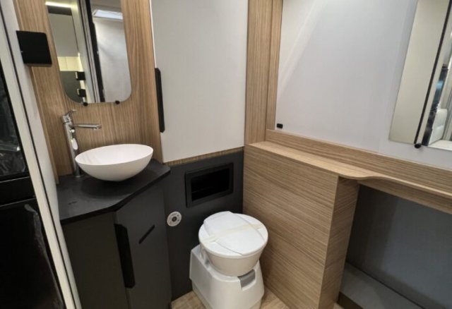 Pilote P 696 D Evidence - Photo 11