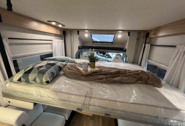 Pilote P 696 D Evidence - Photo 15