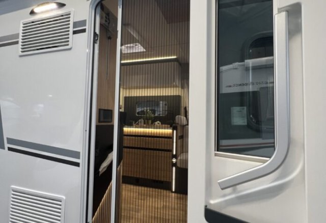 Pilote P 696 D Evidence - Photo 19